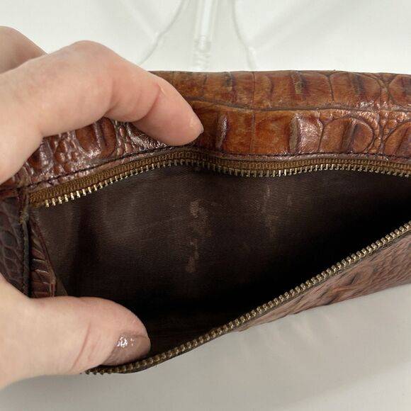 Brahmin Melbourne Wallet Embossed Brown Leather - Picture 4 of 16